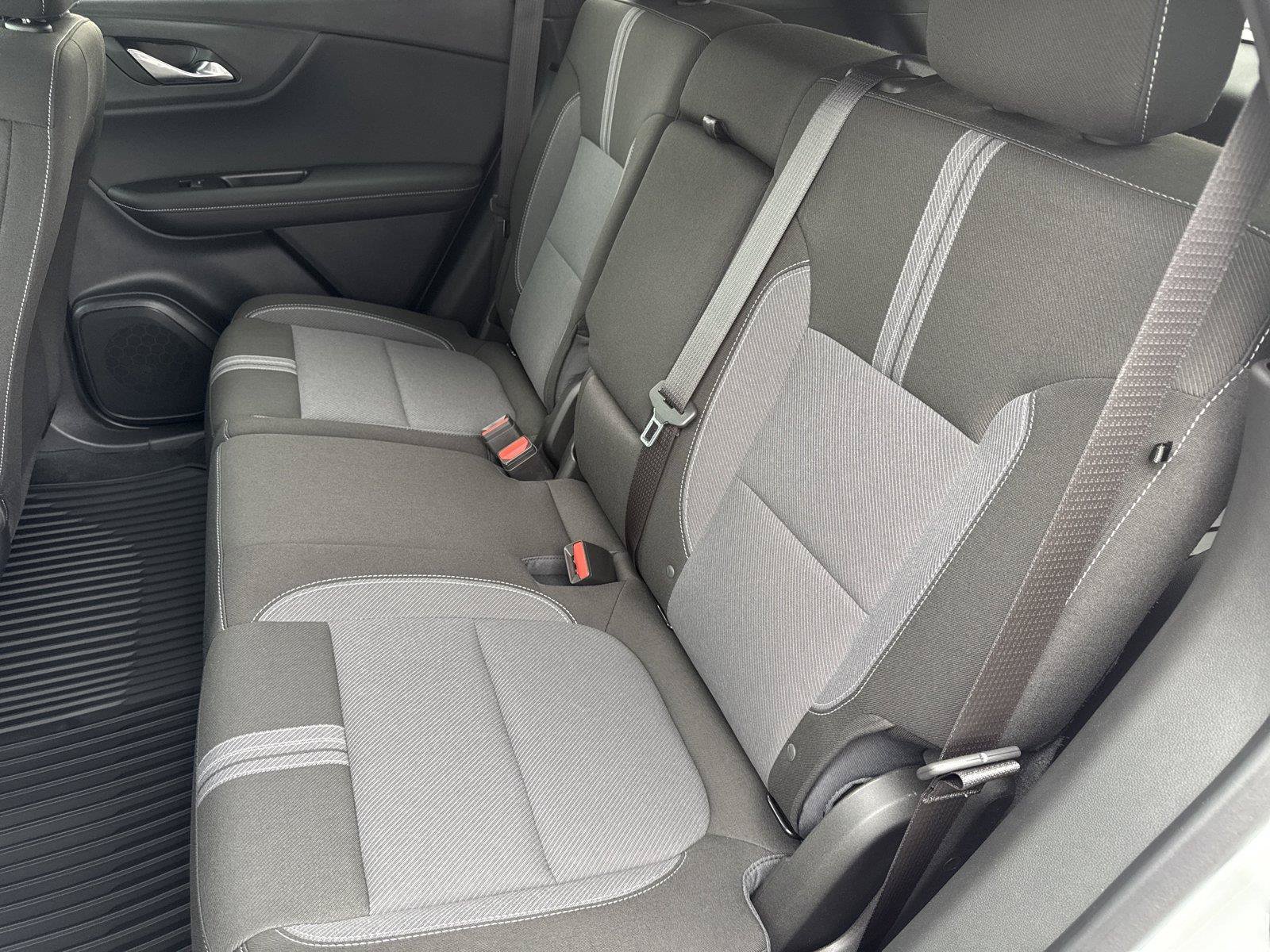 New 2026 Chevrolet Blazer LT FWD image 33