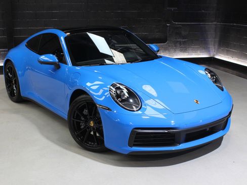 Used 2022 Porsche 911 Carrera image 10