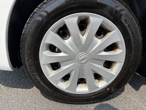 Used 2017 Nissan Versa SV FWD image 23