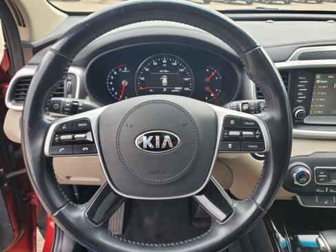 Used 2020 Kia Sorento EX image 25