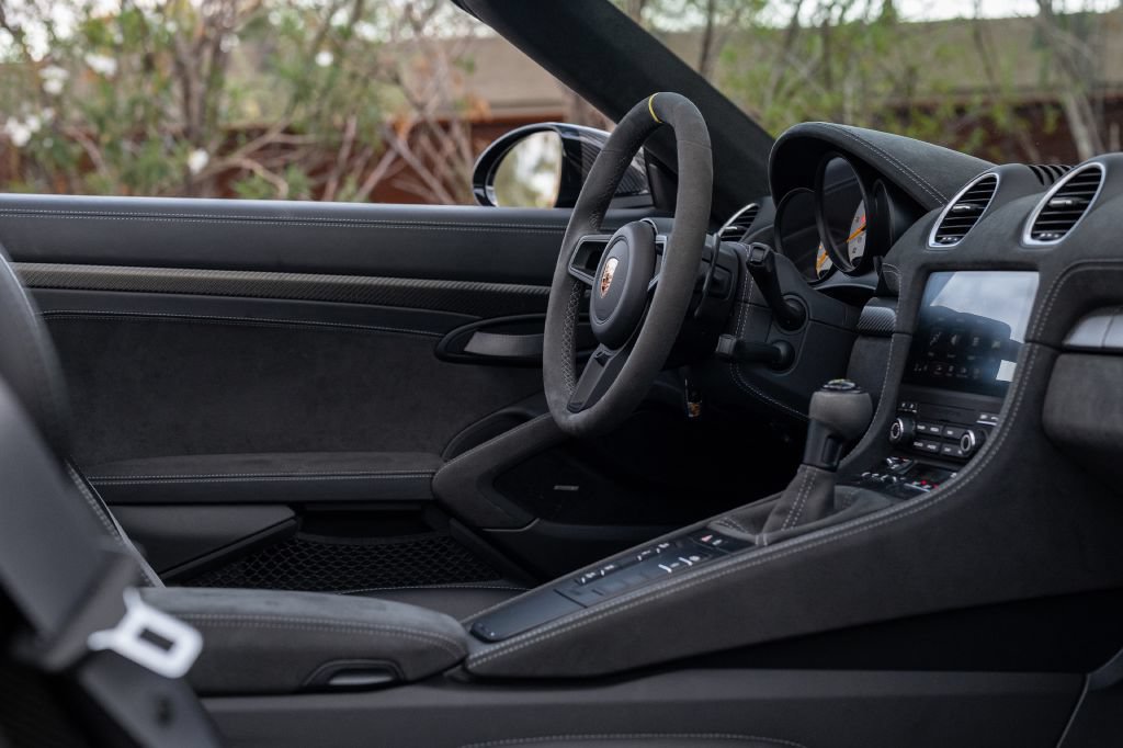 Used 2025 Porsche 718 Boxster Spyder RS RWD image 40