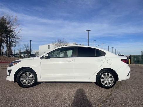 Used 2021 Kia Rio LX image 4