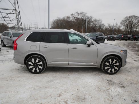 Certified 2023 Volvo XC90 T8 Ultimate w/ Protection Package Premier image 8