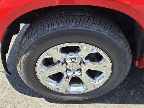 Used 2014 RAM 1500 Laramie w/ Convenience Group image 16