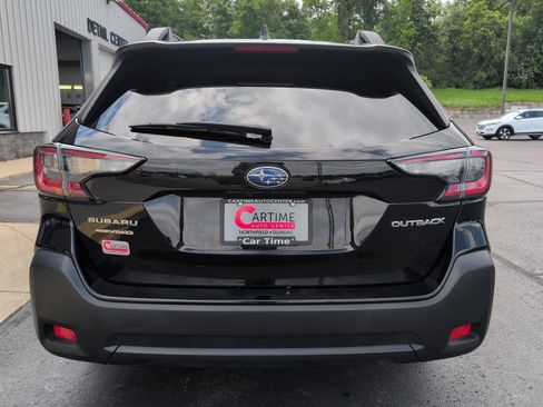 Used 2023 Subaru Outback Premium AWD/4WD image 7