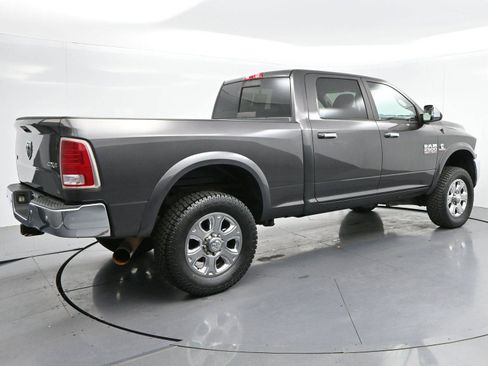 Used 2018 RAM 2500 Laramie AWD/4WD image 7