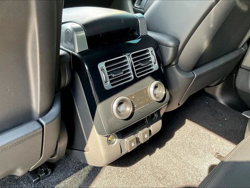 Used 2021 Land Rover Range Rover AWD/4WD image 10