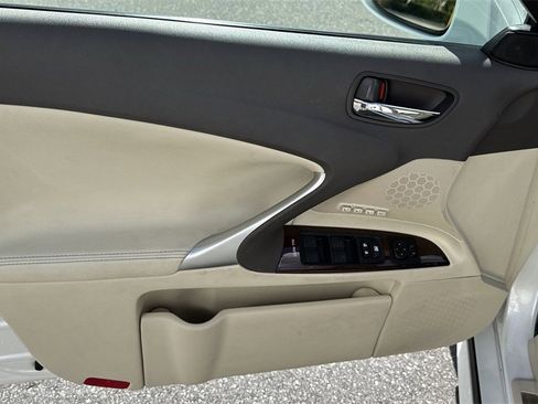 Used 2010 Lexus IS 250 AWD image 40