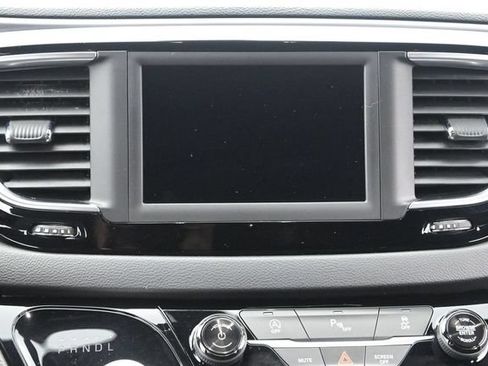 Used 2020 Chrysler Pacifica Touring w/ S Appearance Package FWD image 25