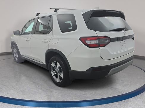 Used 2024 Honda Pilot EX-L image 7