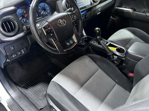 Used 2023 Toyota Tacoma TRD Off-Road AWD/4WD image 14