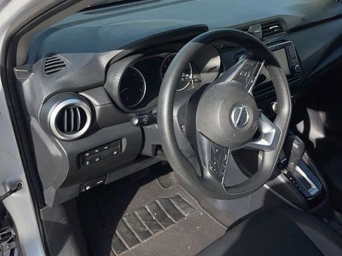 Used 2020 Nissan Versa S image 6