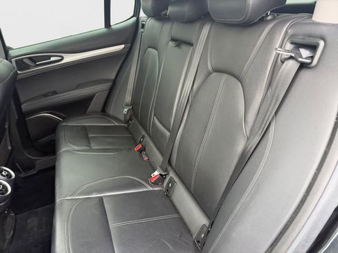 Used 2018 Alfa Romeo Stelvio Sport w/ Quick Order Package 22J Sport image 19