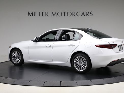 Used 2022 Alfa Romeo Giulia Sprint image 4