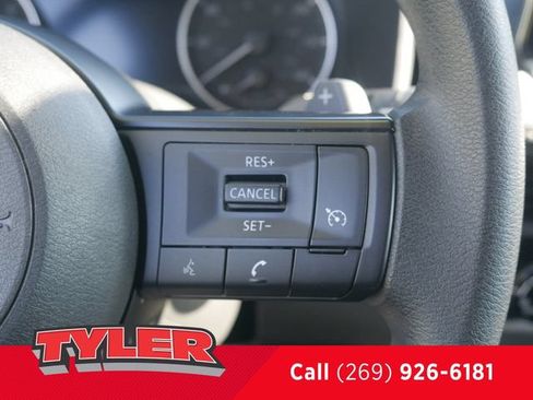 Used 2024 Nissan Rogue S FWD image 26