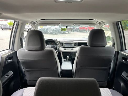 Used 2015 Toyota RAV4 XLE AWD/4WD image 14