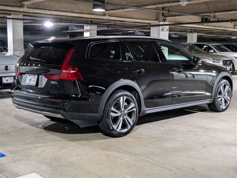 New 2026 Volvo V60 B5 Cross Country Plus w/ Climate Package image 3