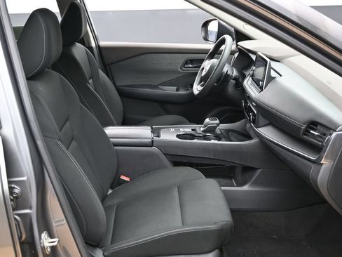 Used 2023 Nissan Rogue S FWD image 32