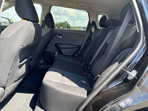 Used 2021 Nissan Rogue SV FWD image 9