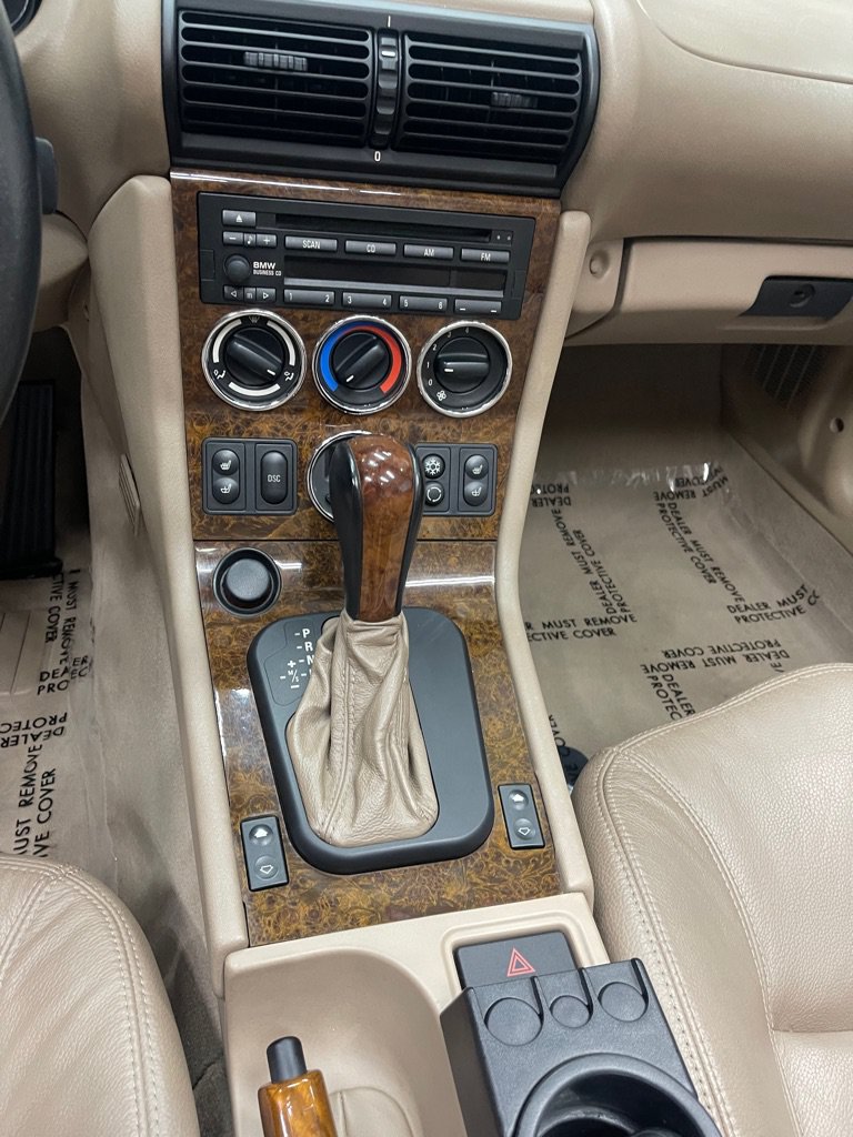 Used 2002 BMW Z3 2.5i RWD image 40
