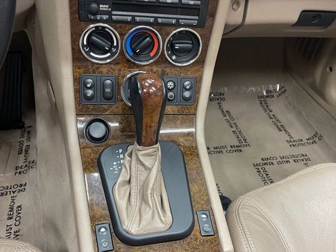 Used 2002 BMW Z3 2.5i RWD image 40