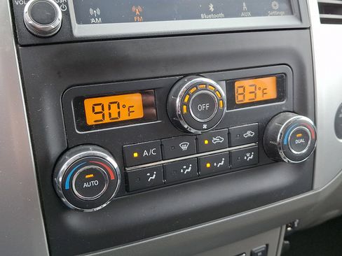 Used 2020 Nissan Frontier SV image 21