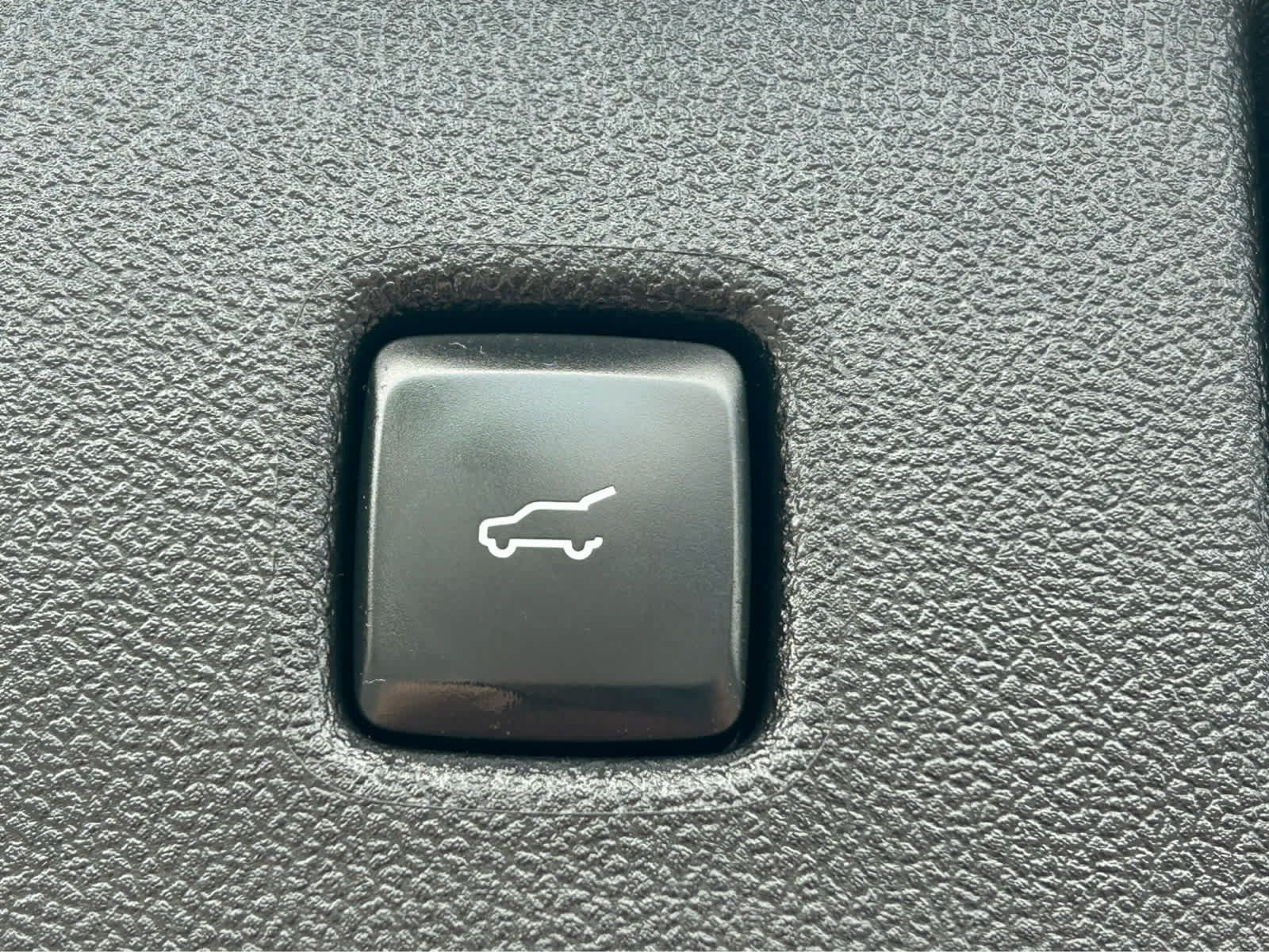 Used 2025 Ford Escape Platinum AWD/4WD image 8