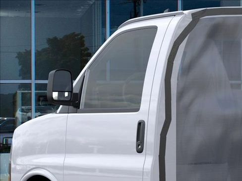 New 2026 GMC Savana 4500 image 12