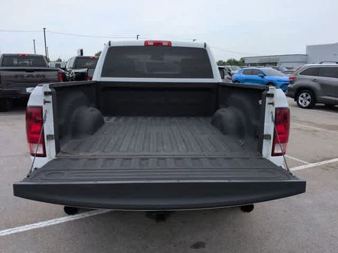 Used 2014 RAM 1500 Express RWD image 30
