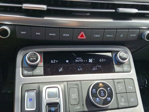 Certified 2024 Hyundai Palisade Calligraphy AWD/4WD image 17