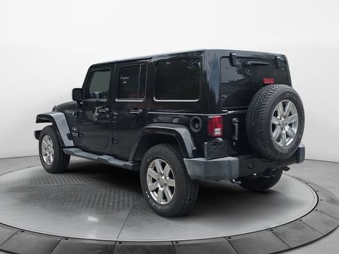 Used 2016 Jeep Wrangler Unlimited Sahara w/ Max Tow Package AWD/4WD image 3