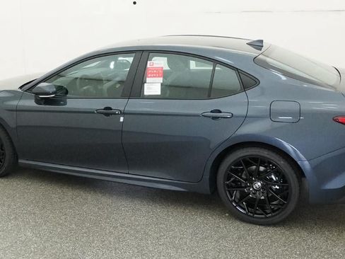 New 2026 Toyota Camry SE FWD image 4