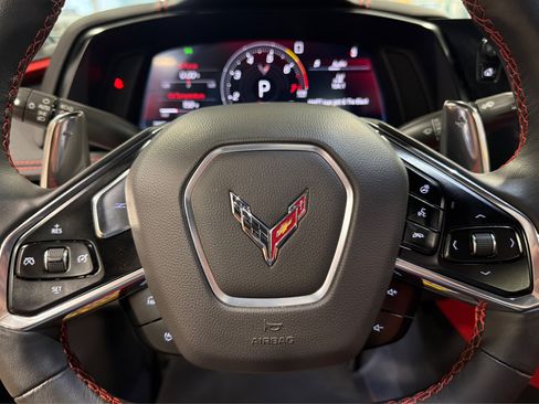 Used 2020 Chevrolet Corvette Stingray 2LT w/ 2LT Preferred Equipment Group RWD image 23