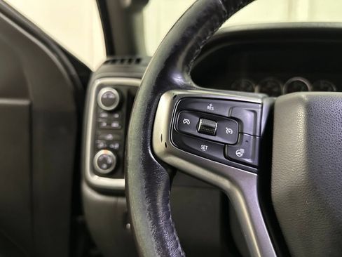 Used 2021 Chevrolet Silverado 1500 LT AWD/4WD image 41