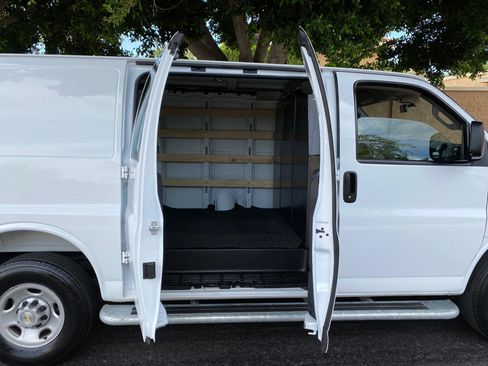Used 2025 Chevrolet Express 2500 w/ Driver Convenience Package RWD image 30