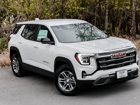 New 2026 GMC Terrain Elevation w/ Technology Package II image 2