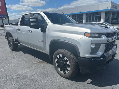 Used 2020 Chevrolet Silverado 2500 Custom w/ Custom Value Package image 1