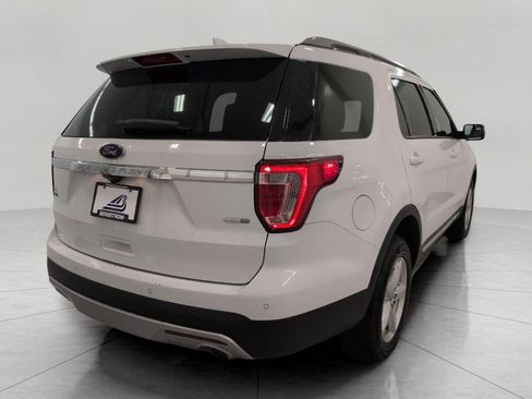 Certified 2017 Ford Explorer XLT AWD/4WD image 19