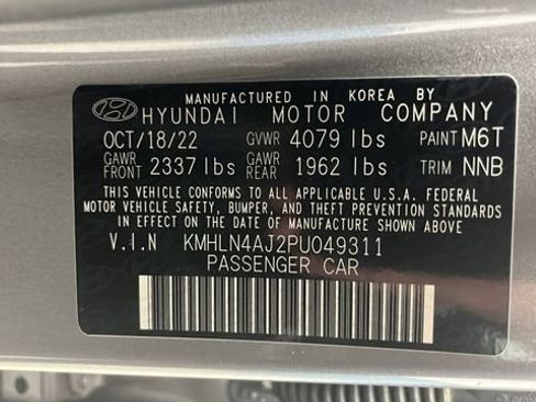 Used 2023 Hyundai Elantra Limited FWD image 27