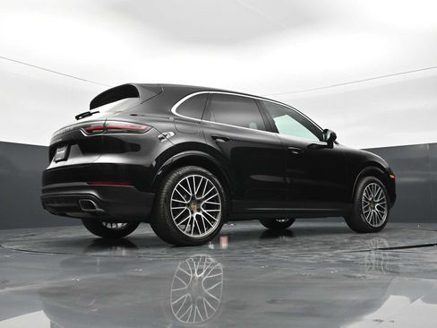 Certified 2021 Porsche Cayenne AWD/4WD image 39