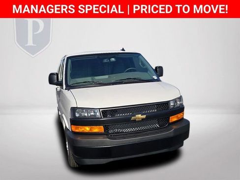 New 2025 Chevrolet Express 2500 Extended w/ Enhanced Convenience Package RWD image 14