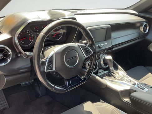 Used 2018 Chevrolet Camaro LT RWD image 12