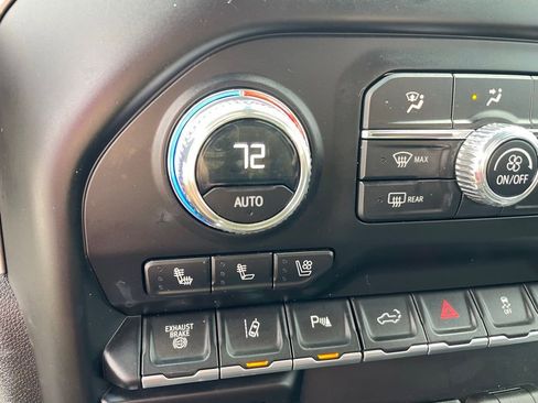 Used 2023 GMC Sierra 3500 Denali image 28