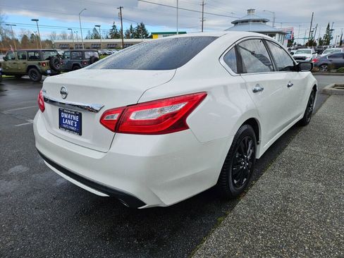 Used 2016 Nissan Altima 2.5 S w/ Power Driver Seat Package image 5