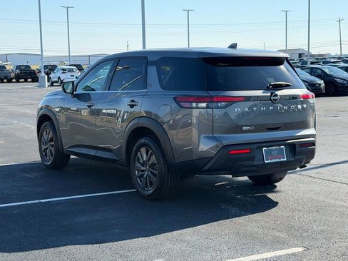 Used 2022 Nissan Pathfinder S image 7
