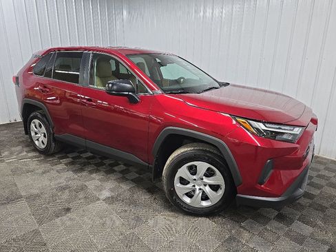 Used 2024 Toyota RAV4 LE AWD/4WD image 7