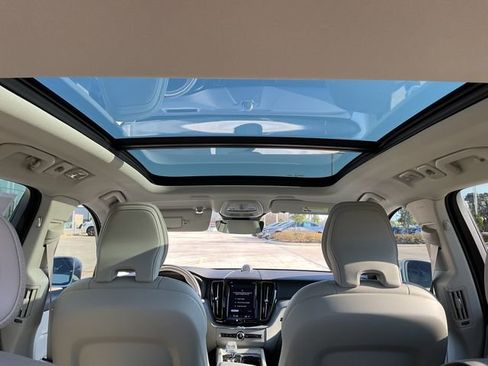 Used 2023 Volvo XC60 B5 Ultimate w/ Climate Package image 22