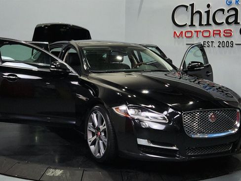 Used 2017 Jaguar XJ L Portfolio AWD/4WD image 15