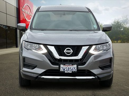 Used 2017 Nissan Rogue S FWD image 11