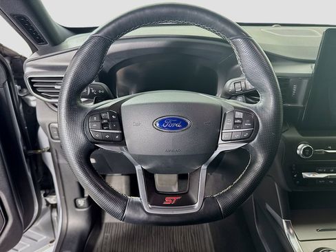 Used 2020 Ford Explorer ST w/ Premium Technology Package image 11
